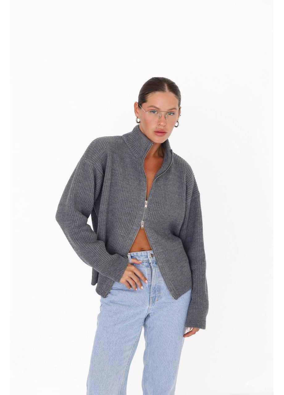 Сірий демісезонний жіночий светр на блискавці з високим коміром MonCher