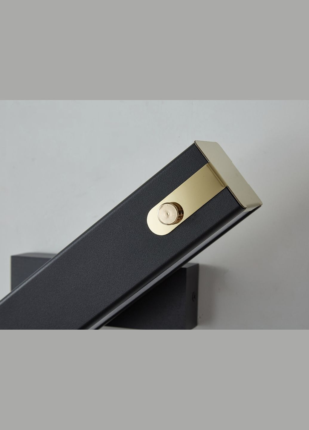 Бра LED 28093 Черный 10х4х31 см. Sunnysky (364498060)