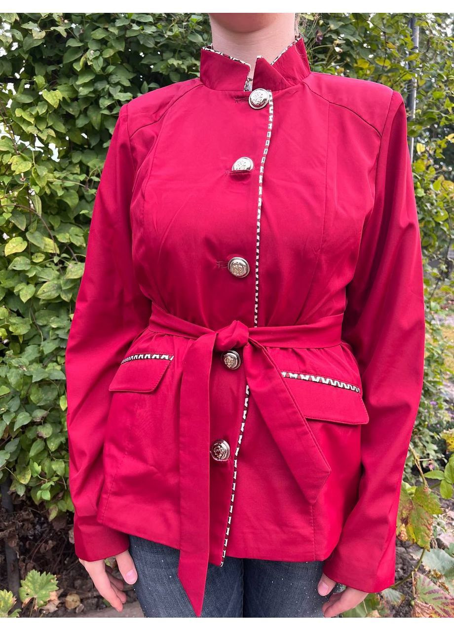 Бордовый женский бордовый двубортный приталенный женский жакет-пиджак с подкладкой с поясом с пуговицами с карманами с воротником-стойкой No Brand однотонный - демисезонный
