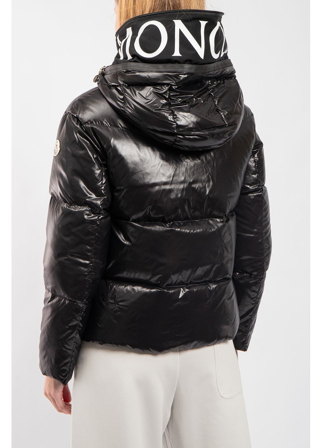 Чорний зимній Пуховик Moncler