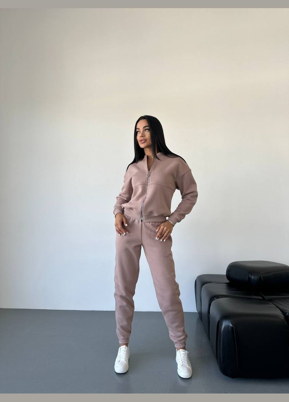 Женский качественный спортивный теплый костюм: кофта бомбер на молнии и брюки джогеры с утеплением No Brand (316094559)