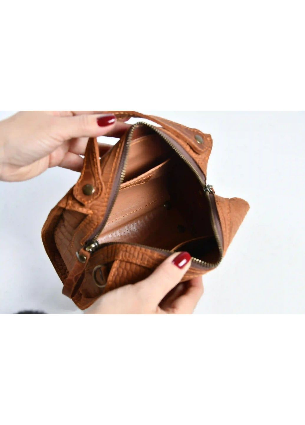 Сумка ручной работы из натуральной кожи "Крейзи хорс" с тиснением "крокодил" Helen Фріда (370598518)