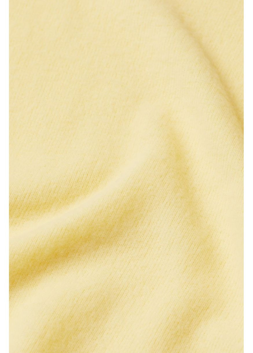 Желтый демисезонный свитер H&M