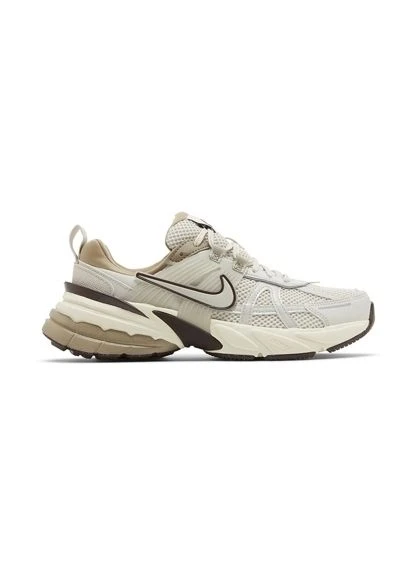 Коричневі кросівки чоловічі nike runtekk v2k brown light bone найк рантек коричневі демісезон No Brand