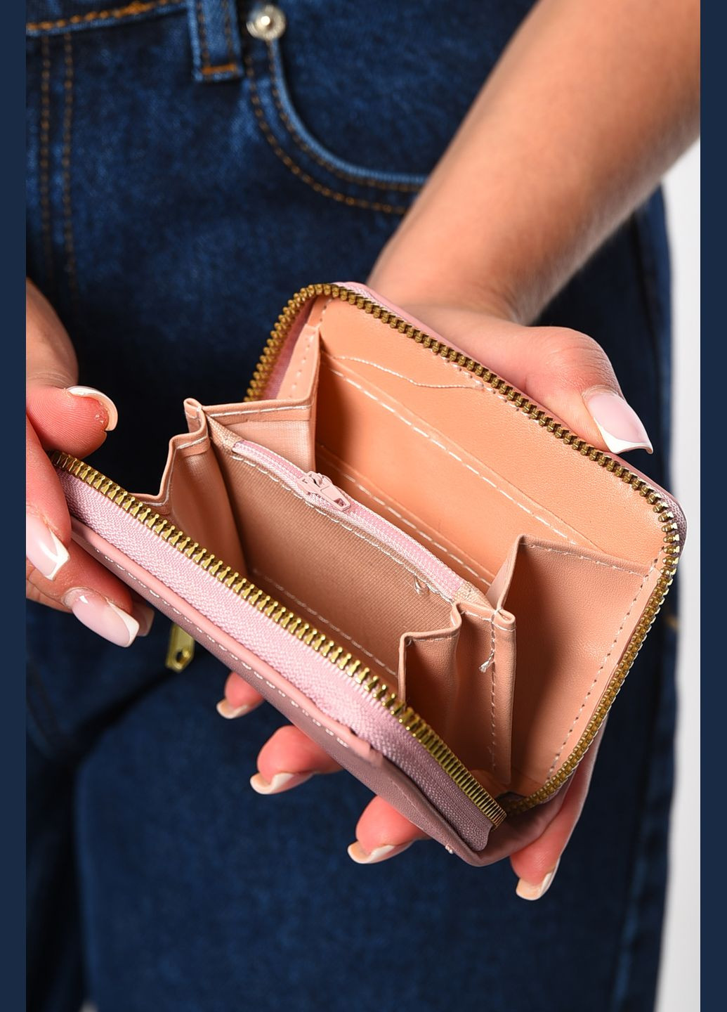 Кошелек женский из экокожи розового цвета Let's Shop (299147141)