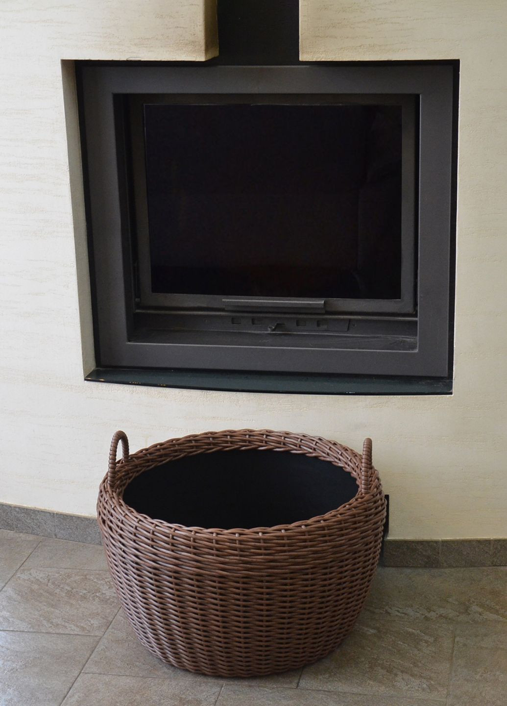 Корзина для дров плетеная (дровница) из искусственного ротанга ручной работы. Цвет Молочный шоколад. 60 литров Handmade (327878846)