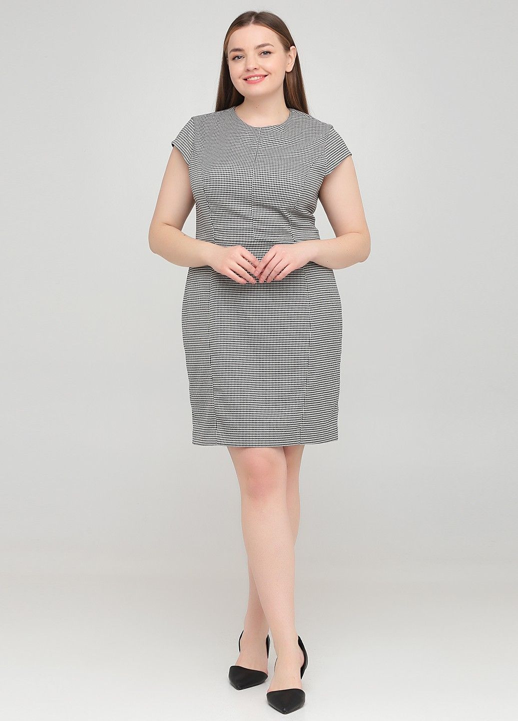 Чорно-білий кежуал сукня H&M з абстрактним візерунком