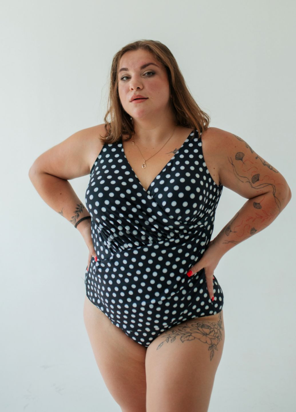 Черно-белый демисезонный купальник корректирующий сплошной слитный Ods