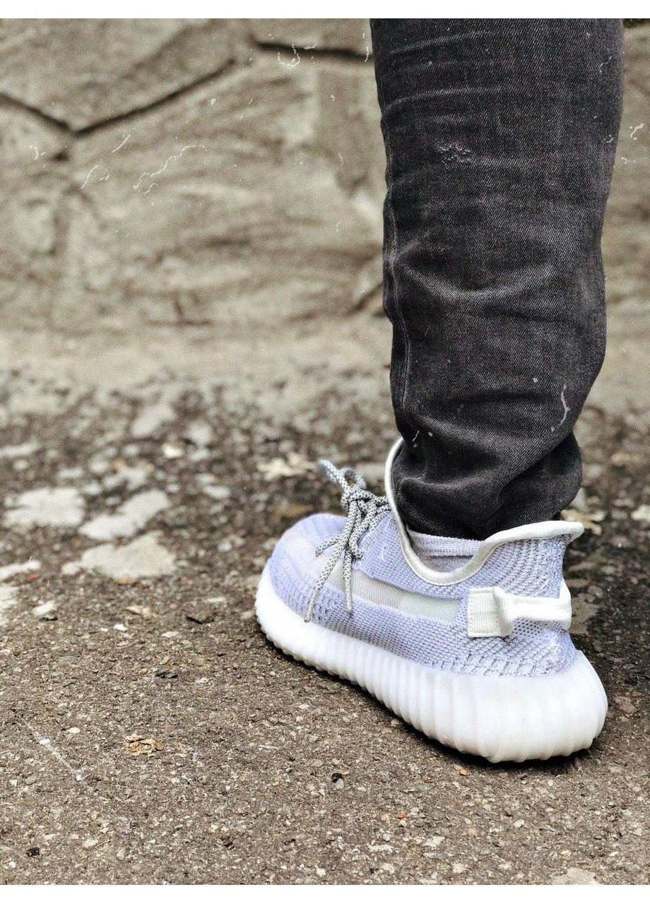 Белые демисезонные кроссовки мужские adidas yeezy 350 v2 static адидас изи буст No Brand
