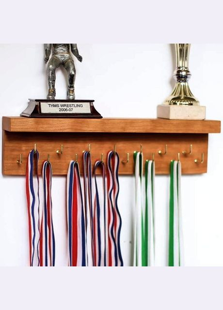 Полиця для медалей з дерева Танга сієна (ПМЛ-002505) No Brand (328910223)