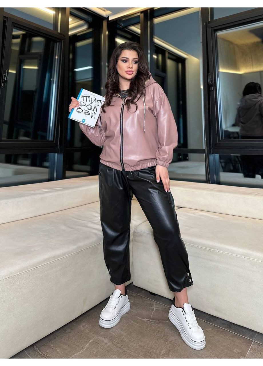 Пудровая демисезонная женская куртка из эко кожи цвет черный New Trend
