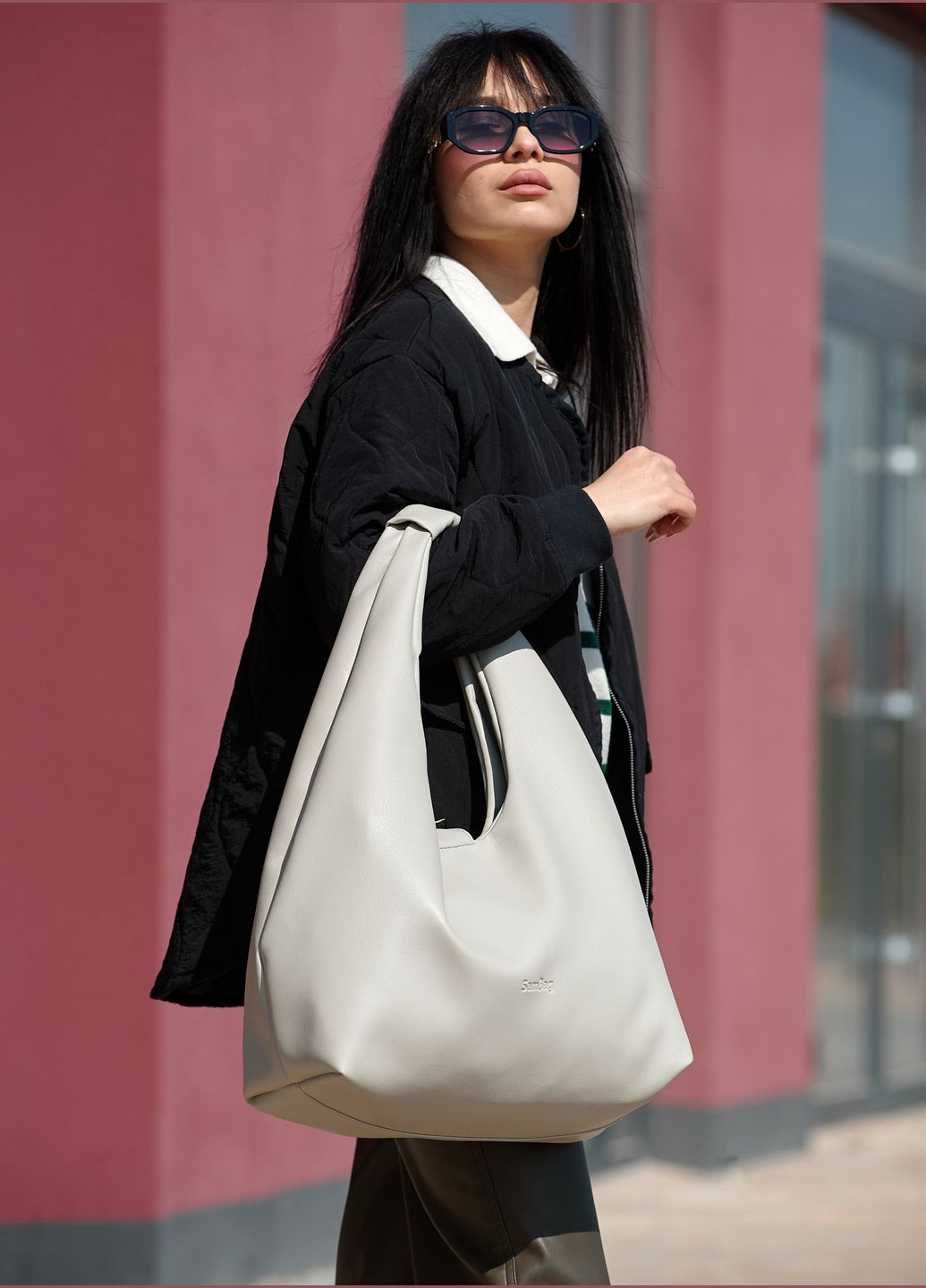 Жіноча сумка хобо сірий шовк Sambag (325403367)