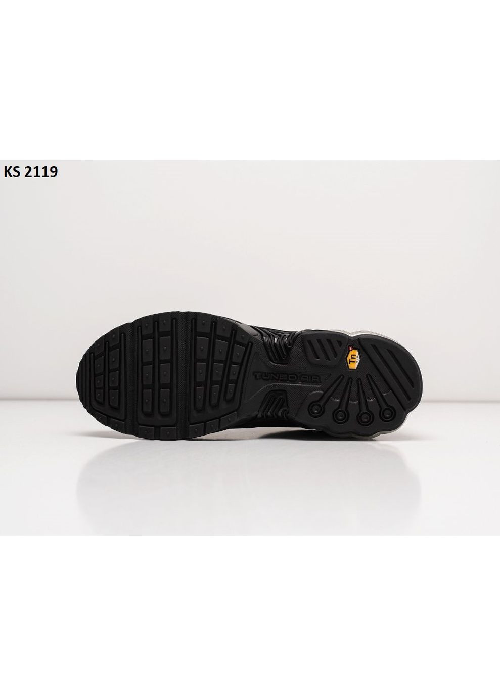 Чорні Осінні кросівки чоловічі nike air max plus iii black найк аір макс тн плюс No Brand