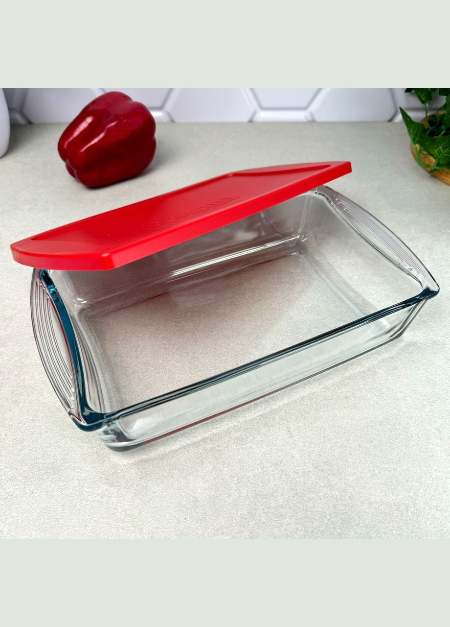 Прямокутна скляна форма з червоною кришкою 1.32 л Borcam (303210786)