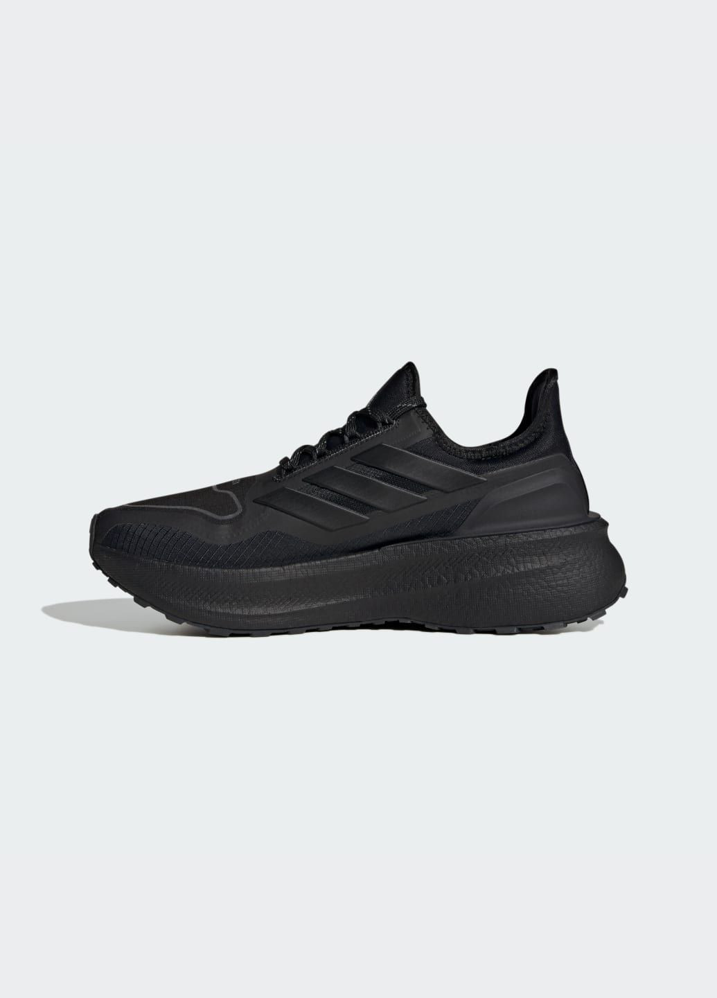 Кроссовки Ultraboost adidas чёрные всесезоны (315632255)