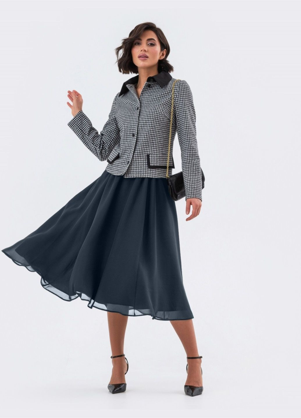 Темно-серая кэжуал однотонная юбка-миди тёмно-серого цвета из шифона Dressa