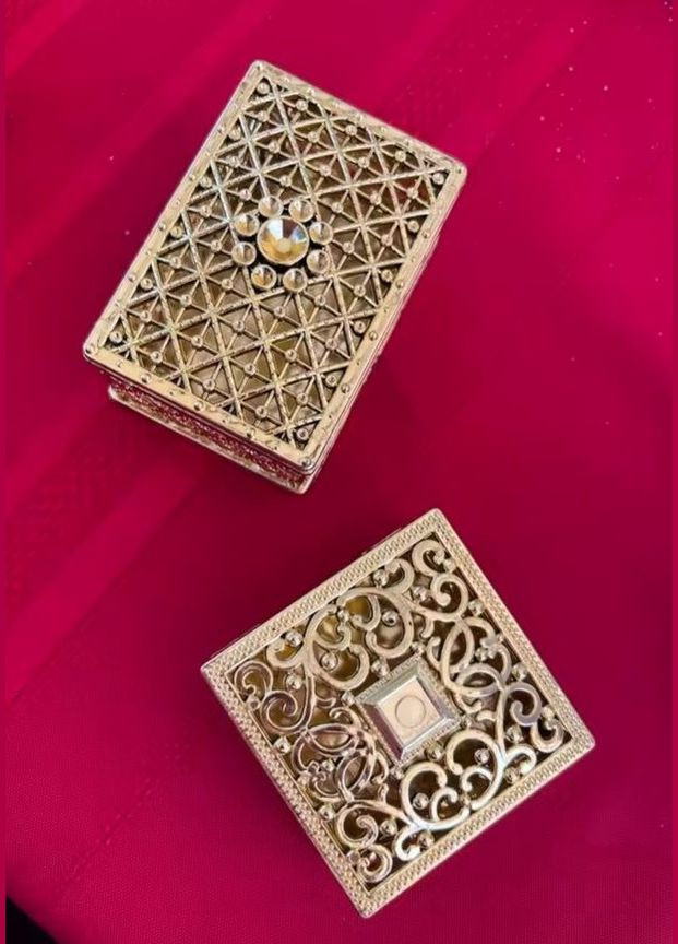 Скриньки для прикрас, для біжутерії 2 в 1 No Brand (325685950)