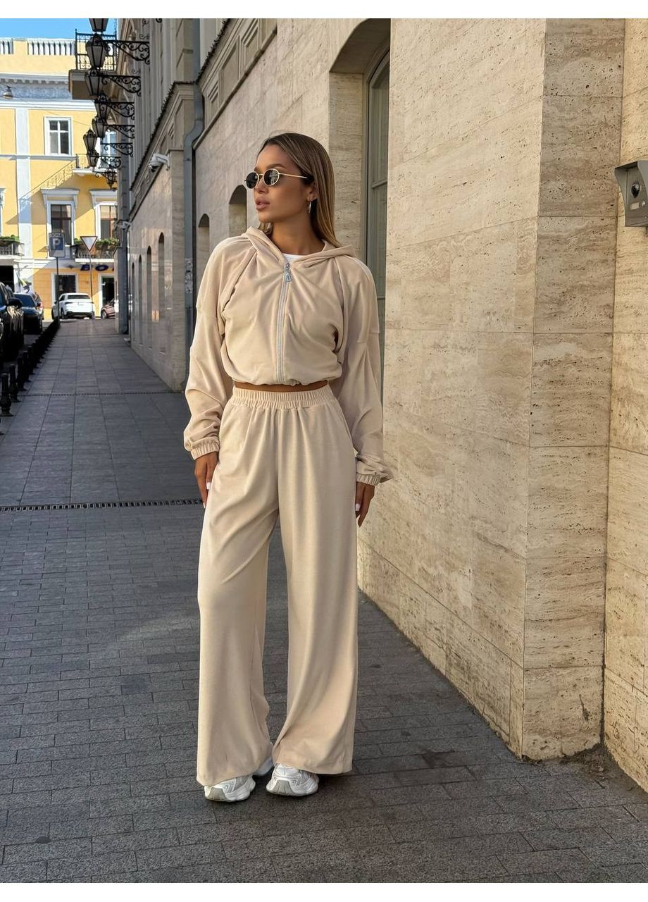 Ніжний велюровий спортивний костюм Luna (361997112)