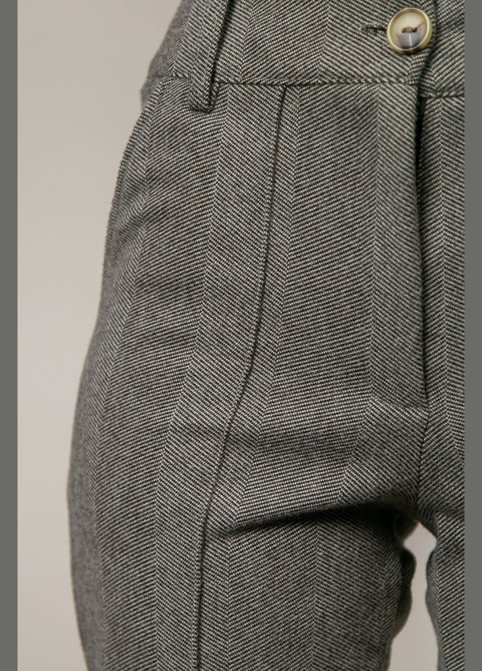 Серо-коричневые повседневный, кэжуал демисезонные прямые брюки CHICLY