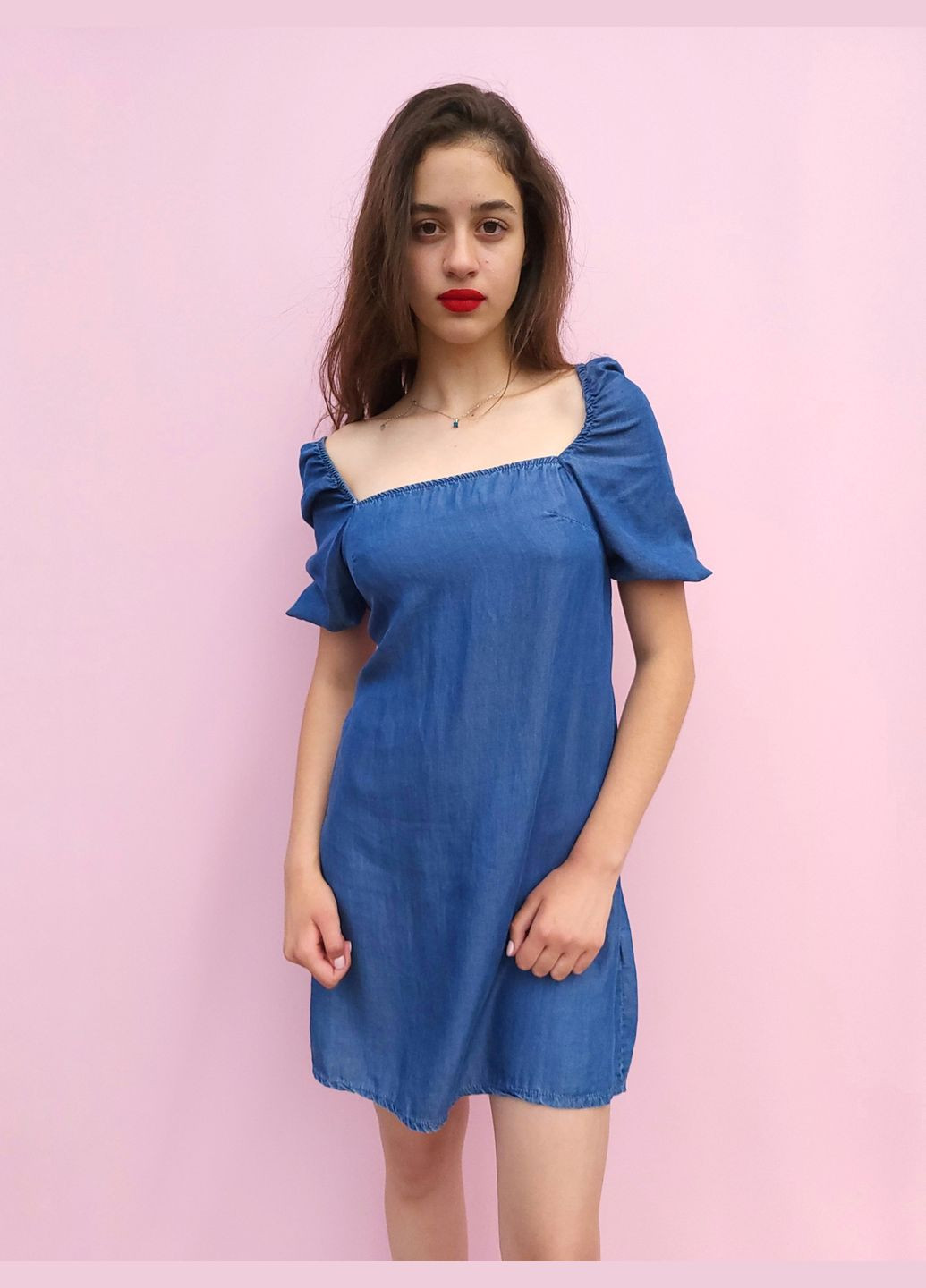 Синя повсякденний жіноча однотонна сукня легкий денім із резинкою на спинці Boohoo