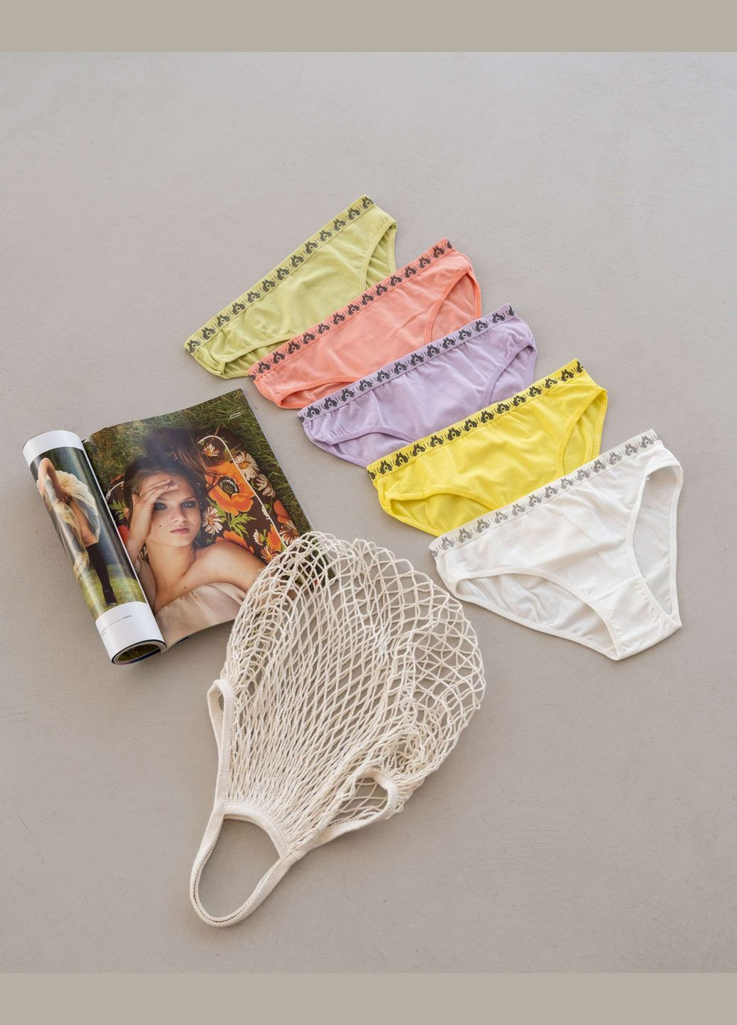 Однотонні жіночі трусики з котиками по гумці 5 шт. Nicoletta (322126717)