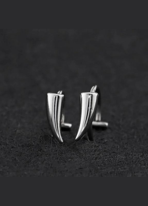 Септум пірсинг обманка в губу гострі зуби вампірів зі сталі чорний або срібний No Brand (339869617)