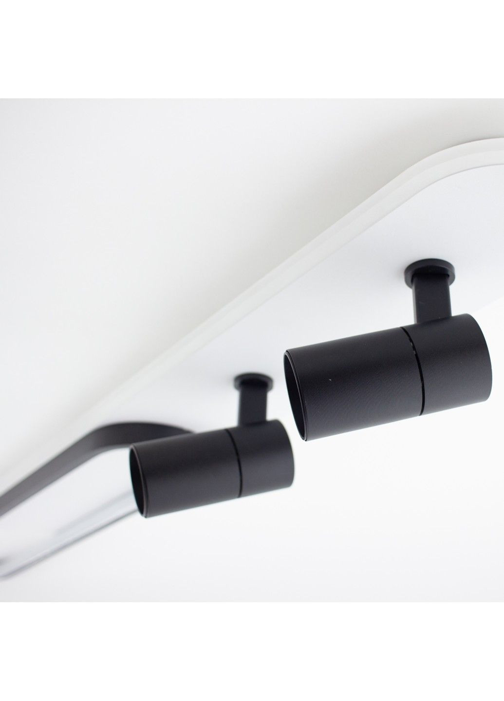 Управляемая светодиодная люстра EDINBURGH 70+4W-2LR-APP-1000x160-WHITE/BLACK-220-IP20 ESLLSE (301020892)