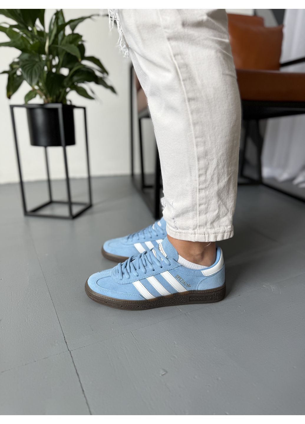 Белые демисезонные кроссовки мужские adidas spezial handball blue white адидас специал No Brand