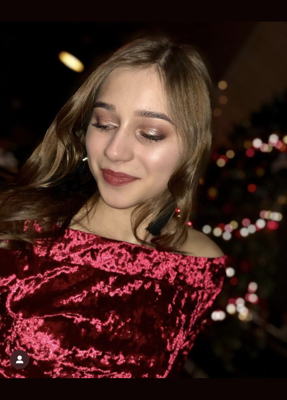 Красное красное бархатное платье с открытыми плечами размер s No Brand