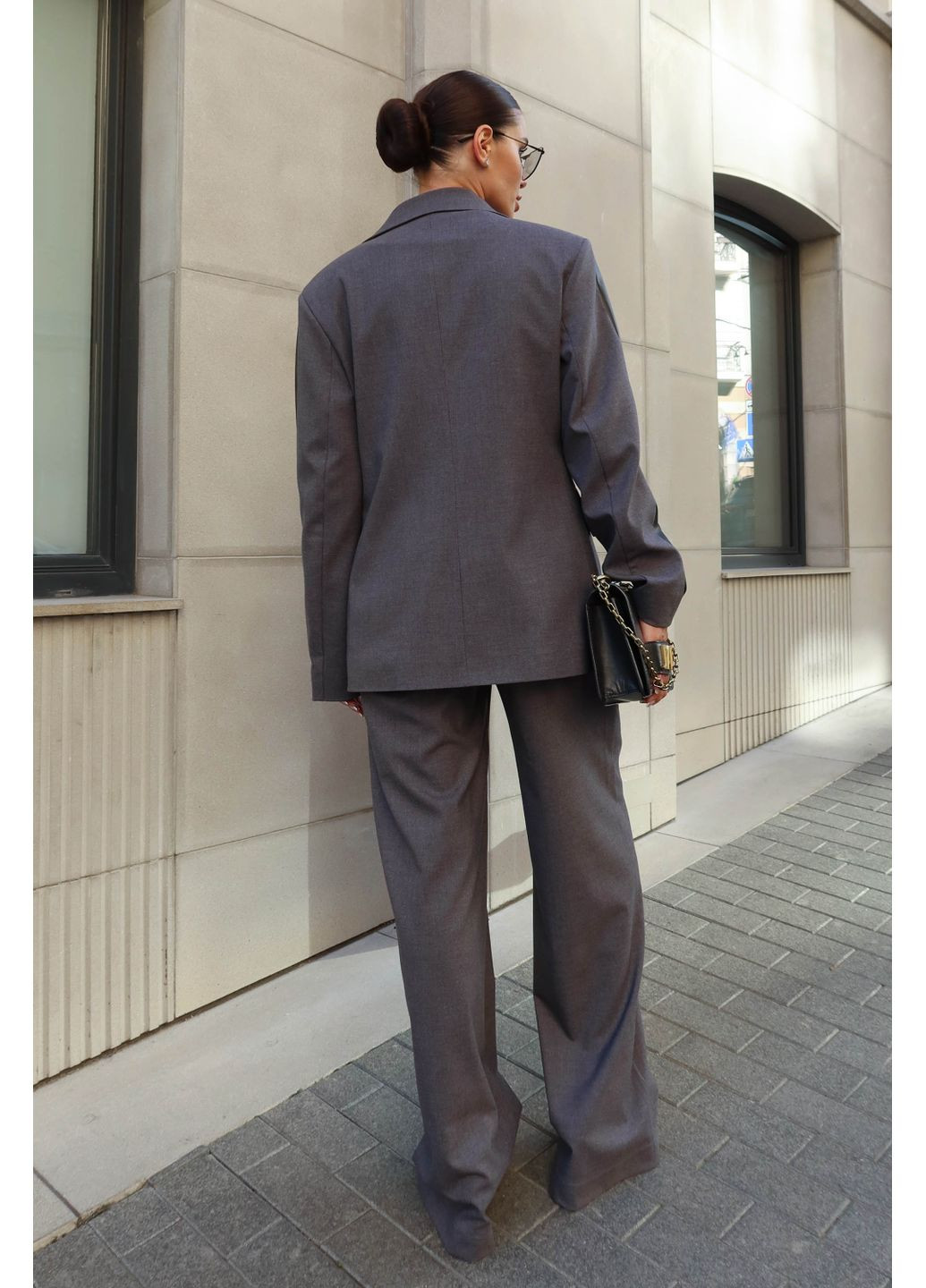 Стильные брюки из костюмной ткани серого цвета Jadone Fashion (356174361)