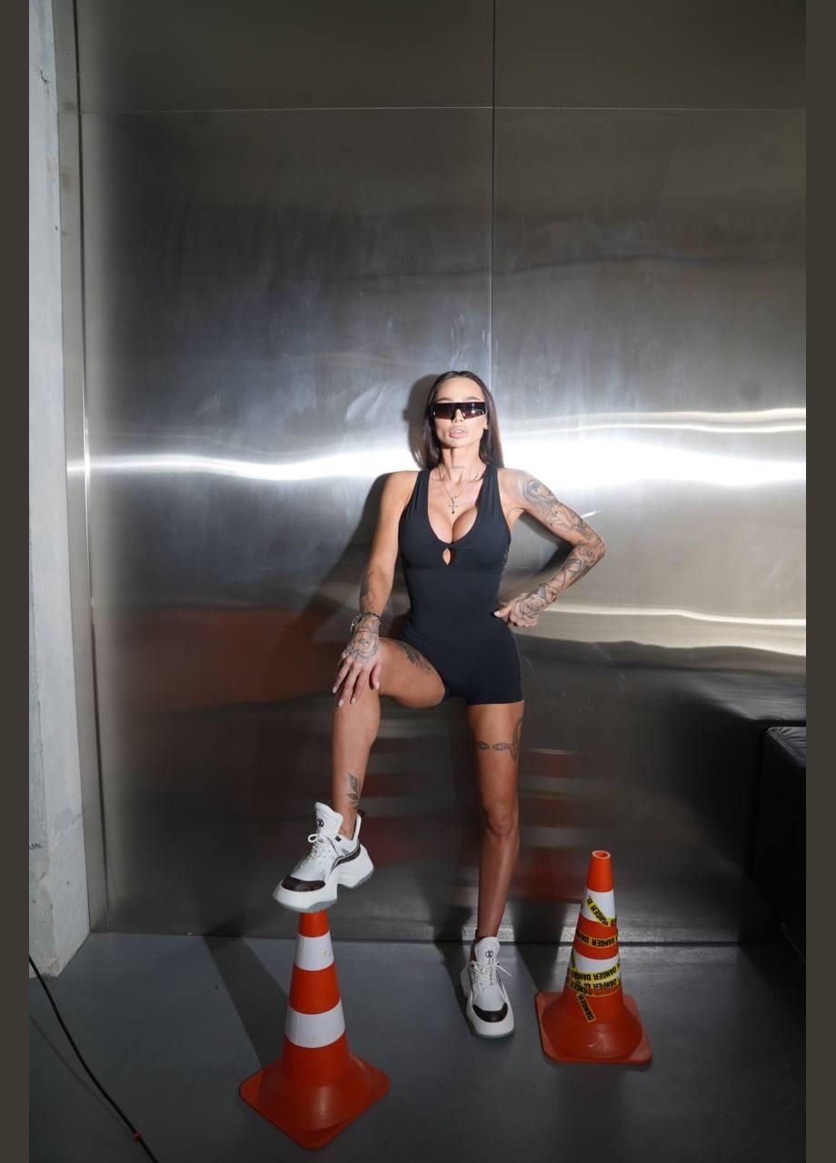 Спортивный комбинезон «4 бретели» (короткий) с чашками и пуш-ап, черного цвета, размер S Trends комбинезон-шорты однотонный чёрный спортивный