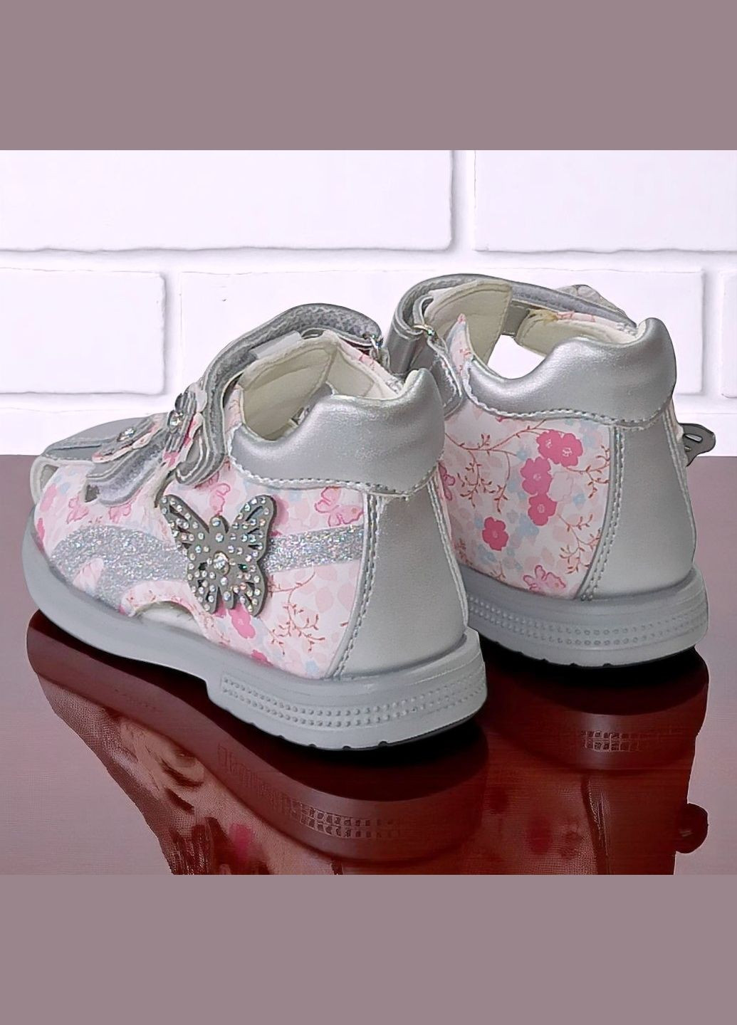 Серебряные закрытые ортопедические босножки сандалии на липучках для девочки том м Tom.M с камнями, с цветами