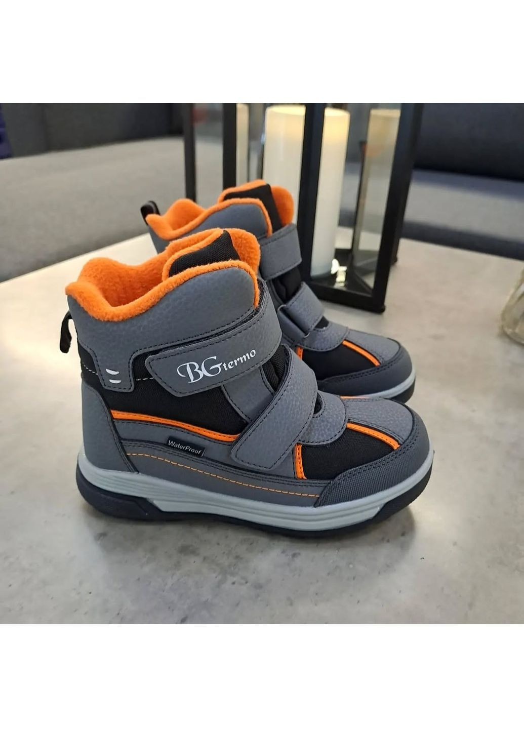 Серые зимние теплые и качественные термоботинки для мальчика BG