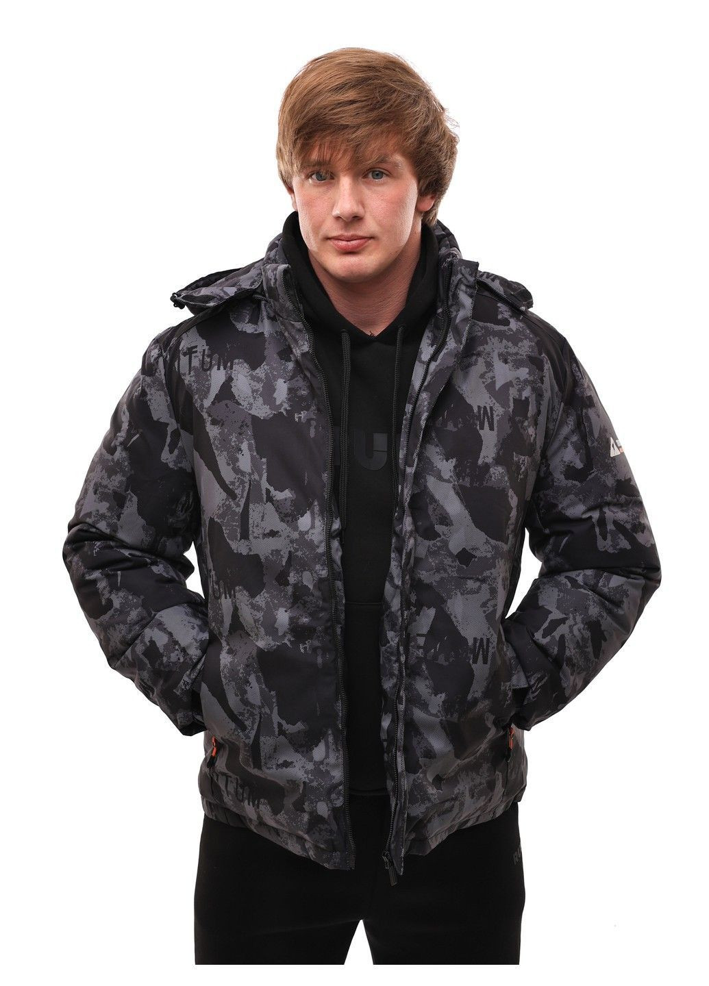 Черная куртка зимняя мужская Fashion