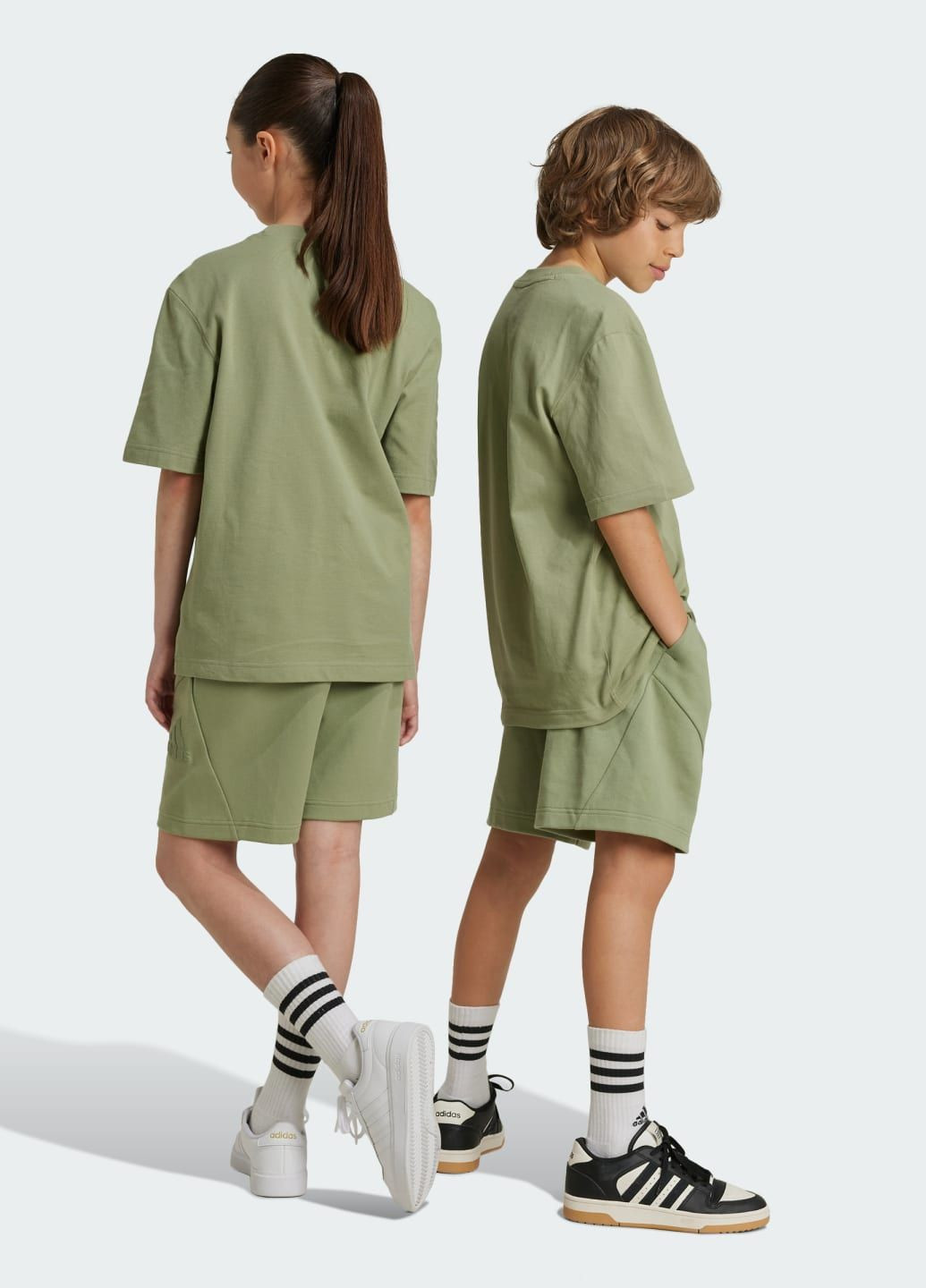 Шорти Future Icons Logo 8-Inch adidas (301363193)