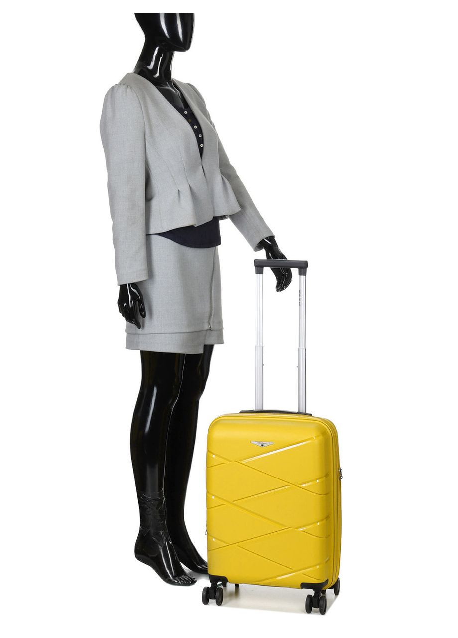 Чемодан малый S полипропилен жёлтый 55х38х24+5см/49л/3кг/ 289 WORLDLINE (324802225)