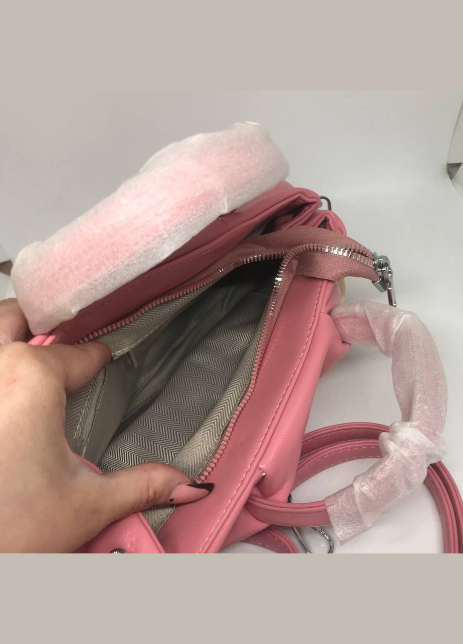 Жіноча сумка з еко шкіри темно-жовта з регульованим ремінцем стильна сумочка для повсякденного використання New Trend (304990682)