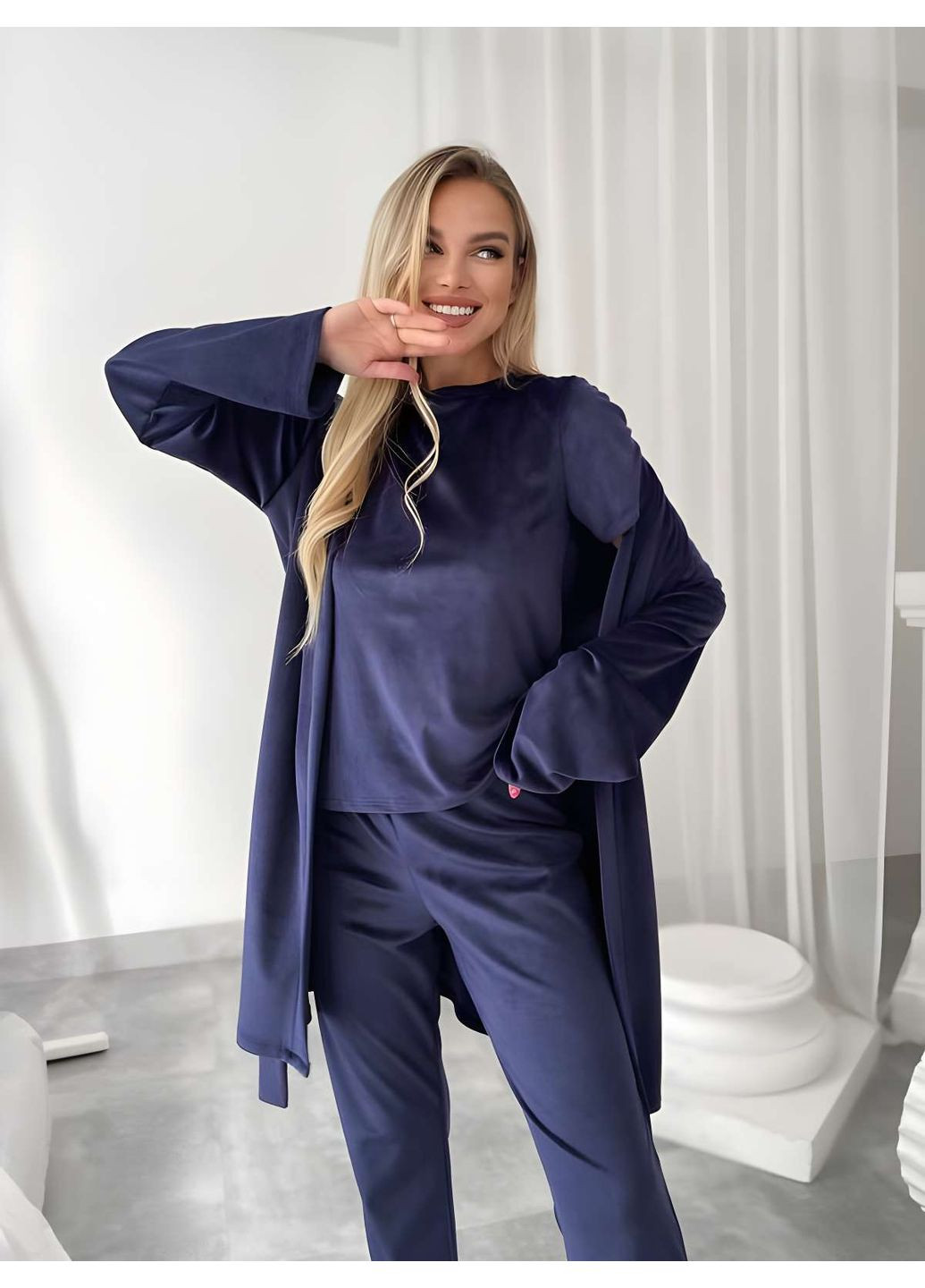 Синяя зимняя женская велюровая пижама пижамный комплект тройка со штанами лавандовый сиреневый Україна