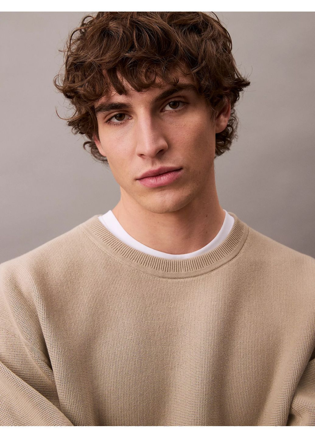 Бежевий чоловічий світшот studio Calvin Klein (366725806)