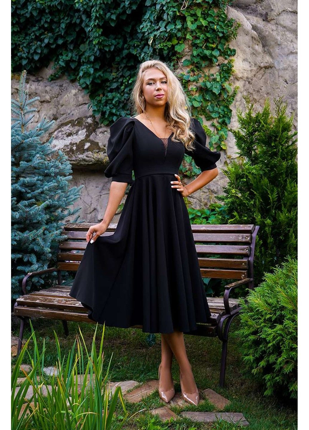 Чорна коктейльна сукня прозора спина 24049 чорна Tanita-Romario