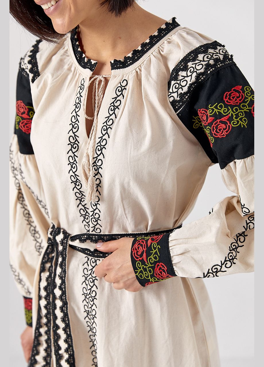 Бежева жіноча сукня міді з вишитими трояндами Lurex