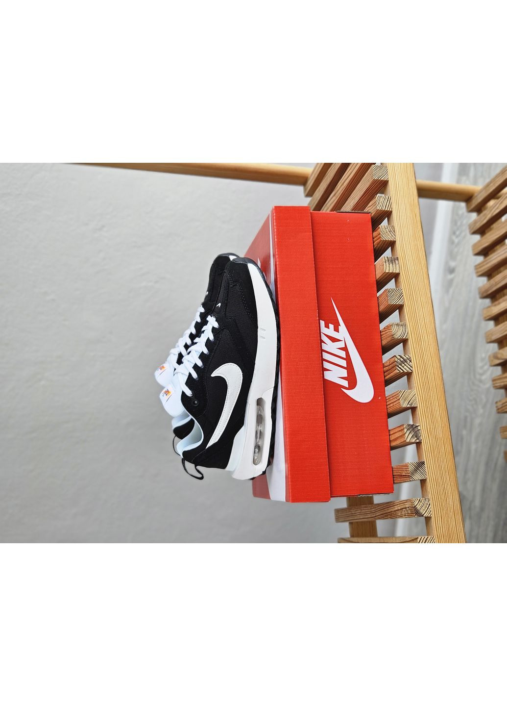 Черно-белые демисезонные кроссовки мужские и женские nike air max dawn black white | найк аир макс давн черно-белые No Brand