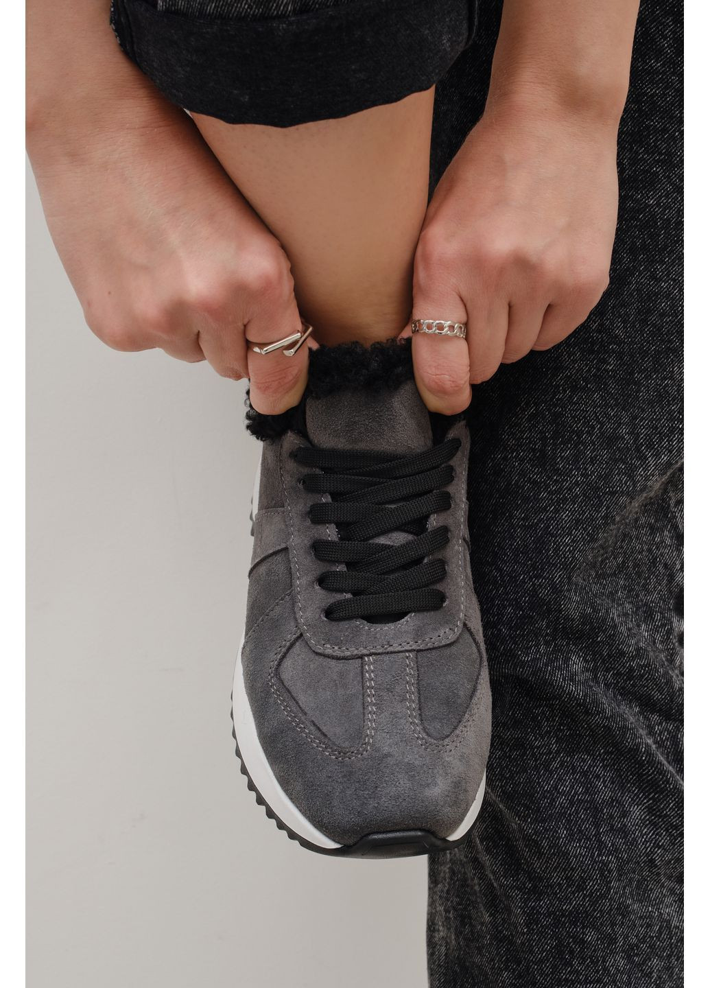 Женские зимние тёплые кроссовки из тёмно-серой замши с чёрным мехом (отшив 3 дня) Paradize тёмно-серые зима (365833652)