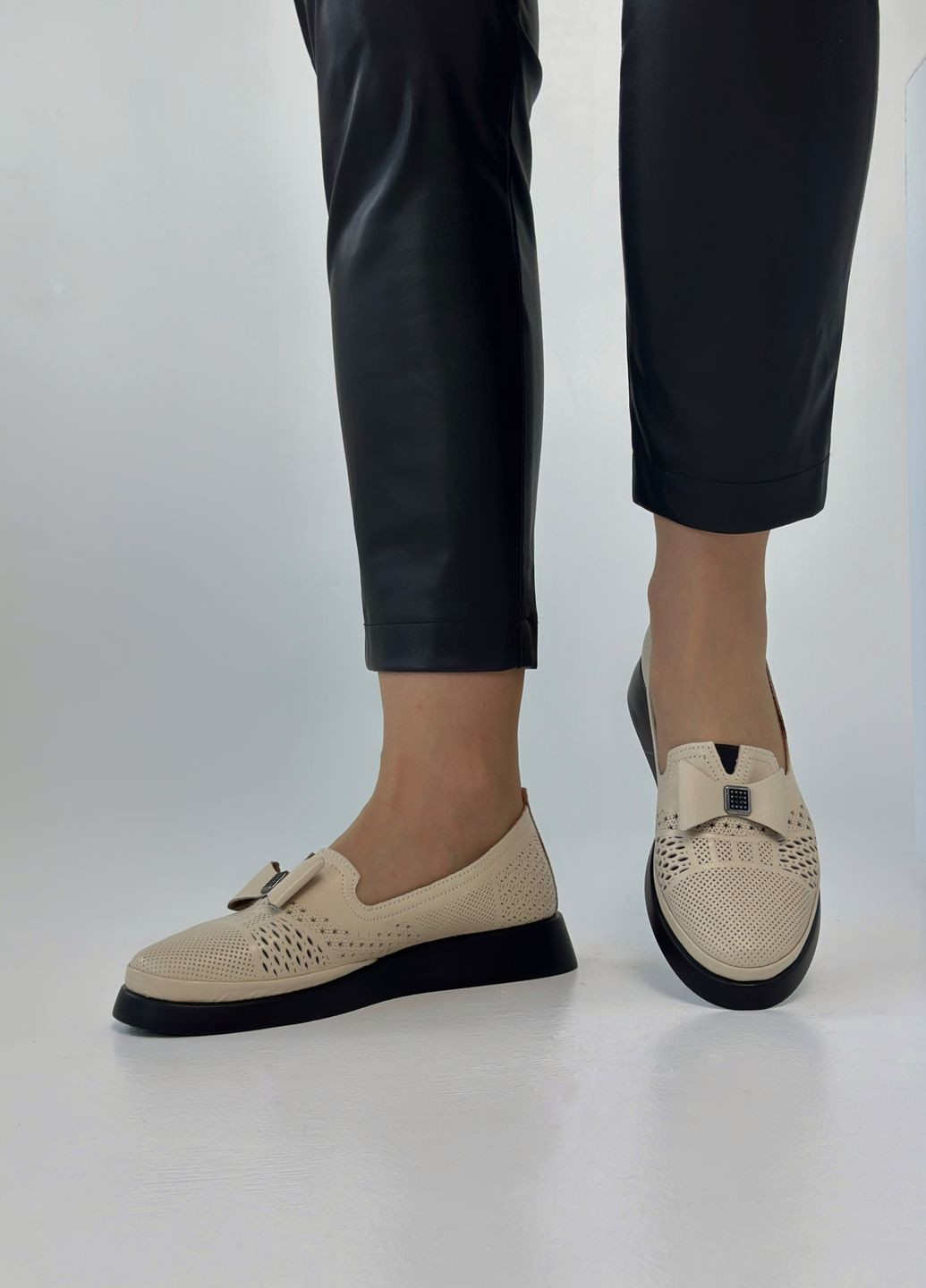 Жіночі балетки Sherlock Soon | бежеві натуральна шкіра (295059298)