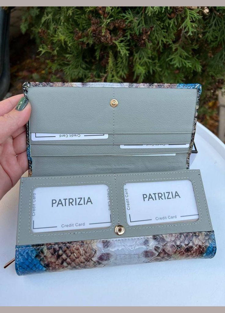 Кожаный женский натуральная кожа Польша змеиный принт беж с голубым на кнопке VL-122 Patrizia (341323141)