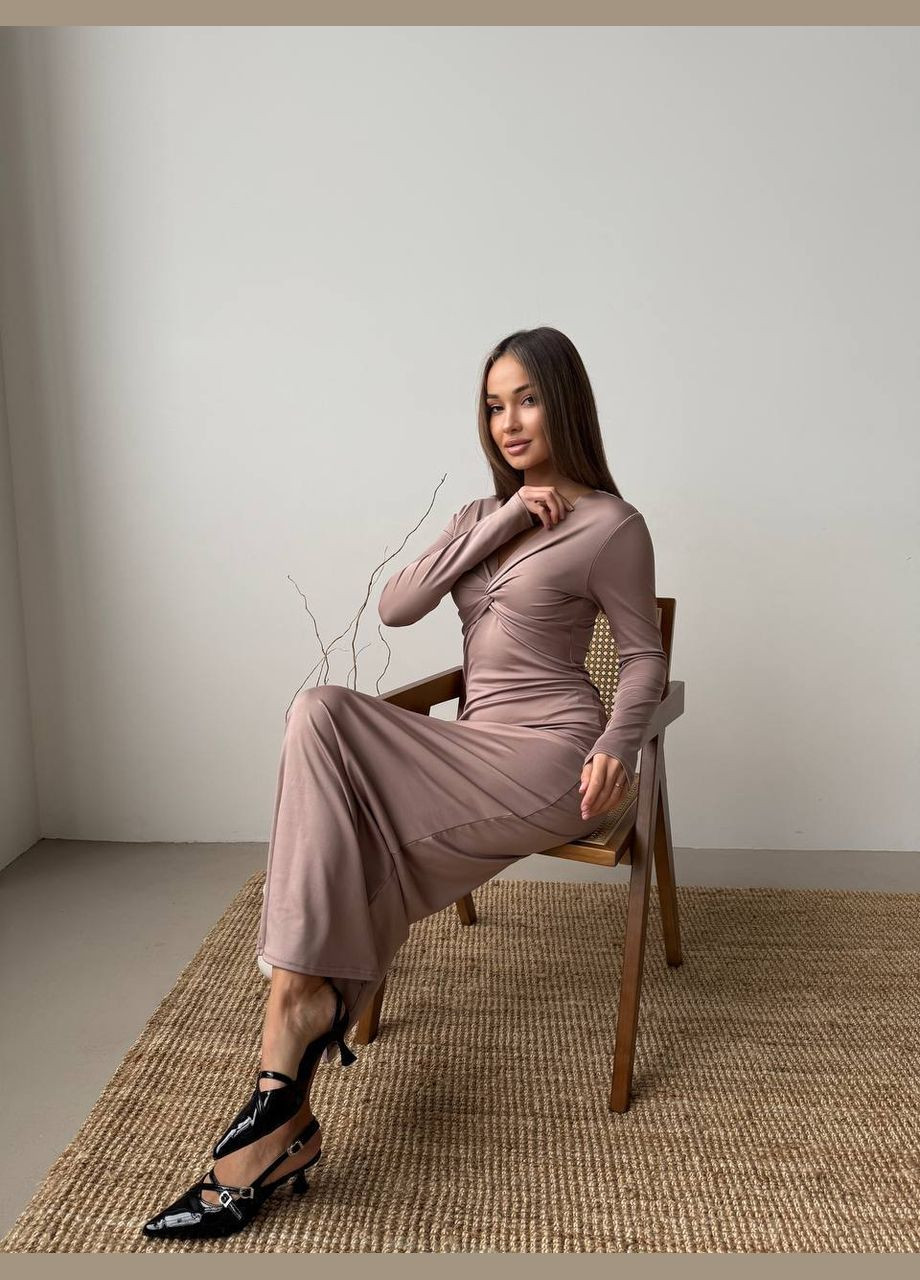 Коричневое деловое, кэжуал, коктейльное, вечернее женское платье силуэтная No Brand