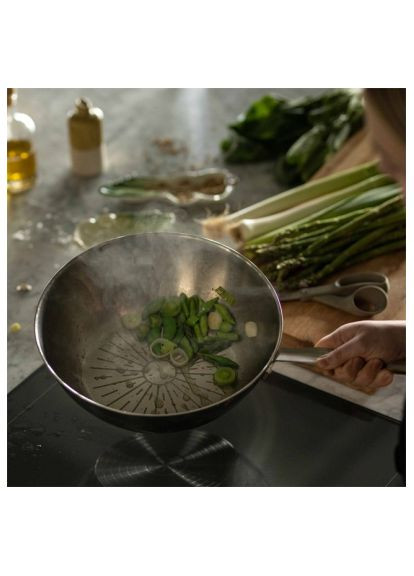 Сковорода Вок All Steel Pure матовая 28 см (1065629) Fiskars Вок All Steel Pure матова 28 см (369879057)