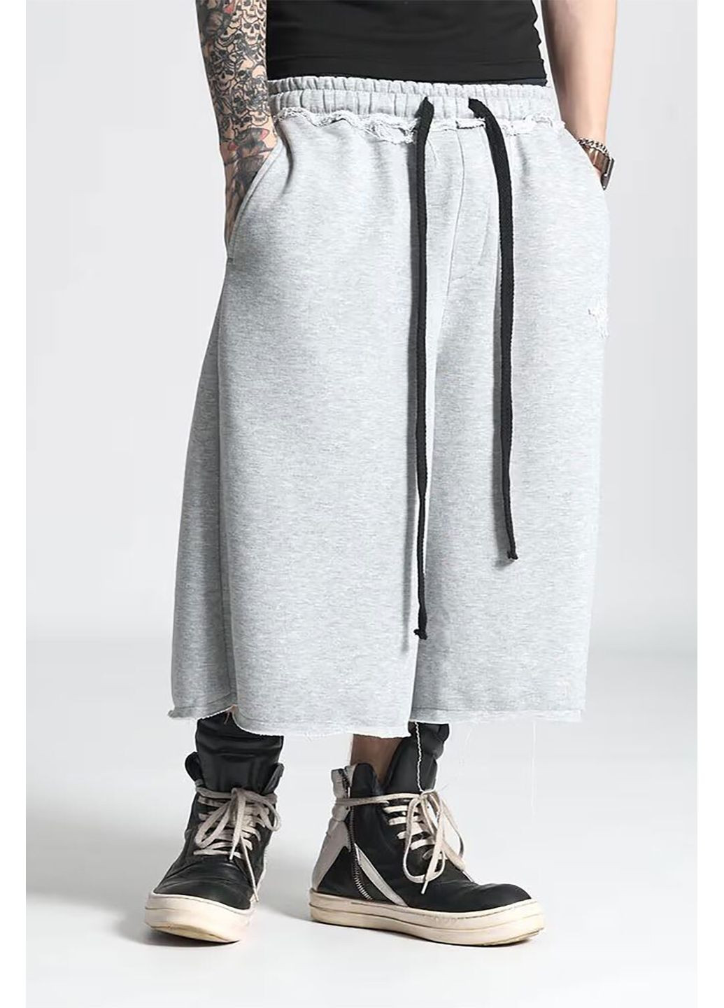 Чоловічі трикотажні оверсайз шорти сірого кольору OGP (350619659)