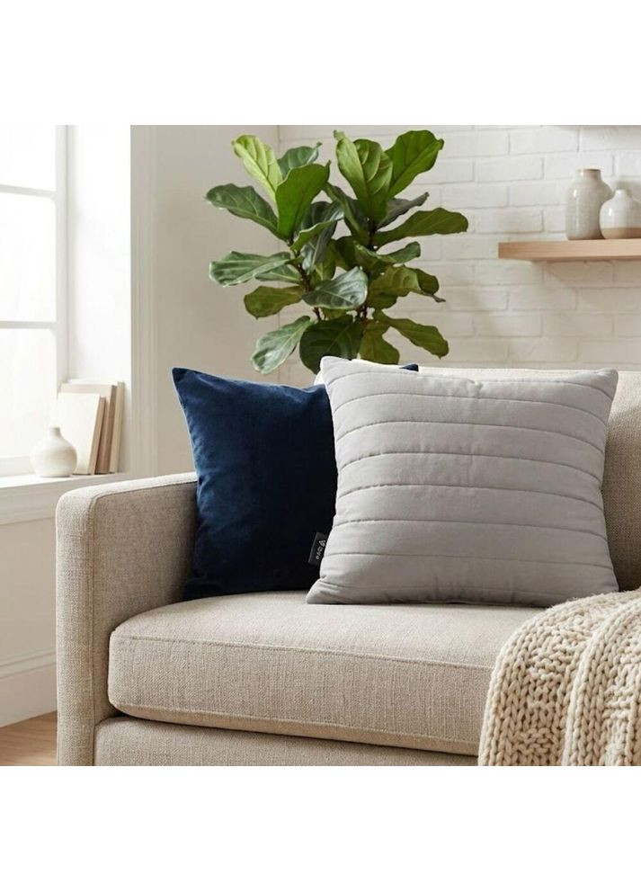 Подушка декоративна 50х50 см гіпоалергенна стеганая св сіра IDEIA (372130086)