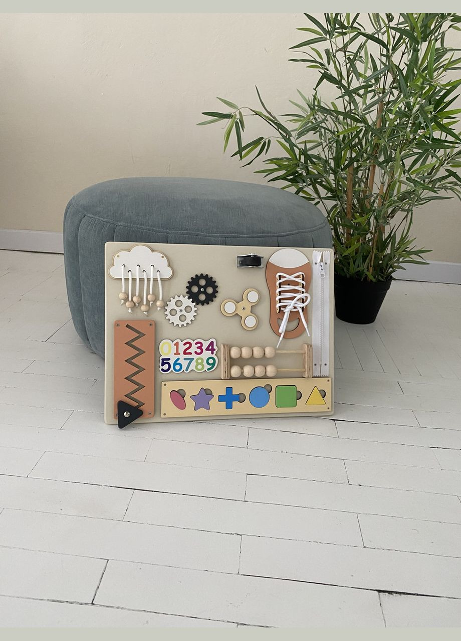 Бизиборд в нейтральных пастельных цветах, развивающая деревянная игрушка 30х40 см. No Brand (348357611)